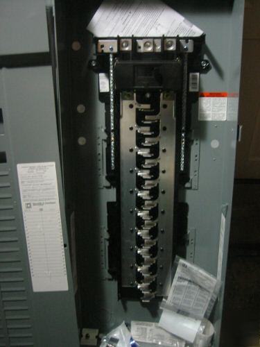 200AMPS square-d circuit breaker load center-outdoor