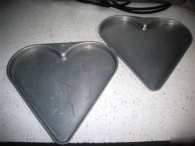 Heart shaped giant cookie pans