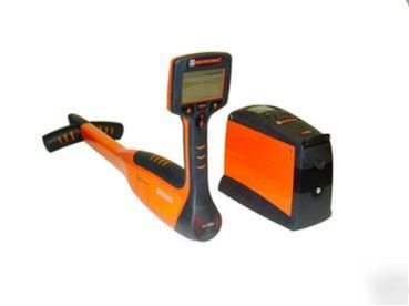 New 810DX pipe and cable locator metrotech 