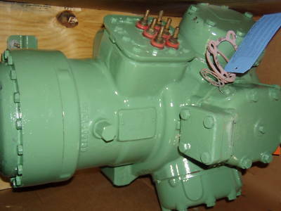 A/c compressor for 30 ton carrier water chiller, in box