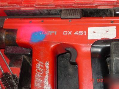 Hilti dx 451 powder actuated pro nail stud gun