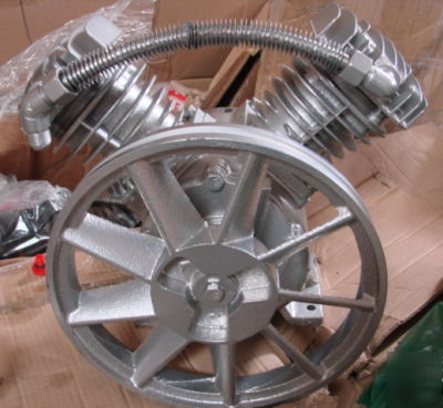 Lot 16~air compressor pump twin cylinder engine motor