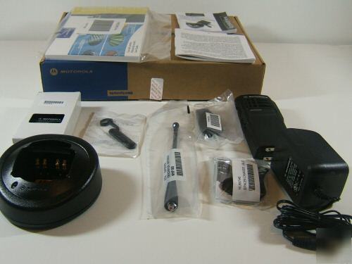 20MOTOROLA radios PRO5650NEW in box and get one free