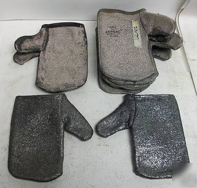 Jomac graphite coated heat resistant terry mitts 