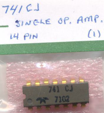 741CJ - single op. amp. - 14 pin (qty 1) mint