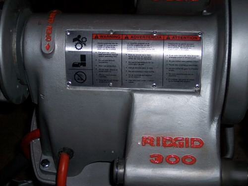 Like new ridgid 300 pipe threading machine - 