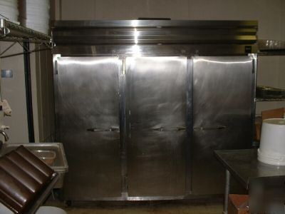 Randell model 1030A reach-in refrigerator used/works