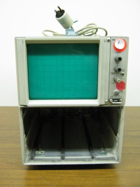 Tektronix 5403/D40/01 oscilloscope