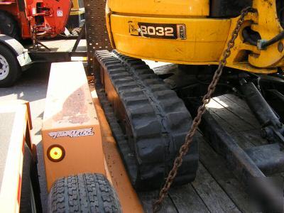 Jcb 8032 mini excavator, 3.2 metric tons, only 777 hour