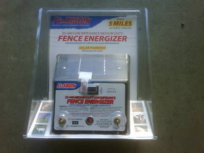 New fi-shock ss-440 solar fence fencer charger 5 miles
