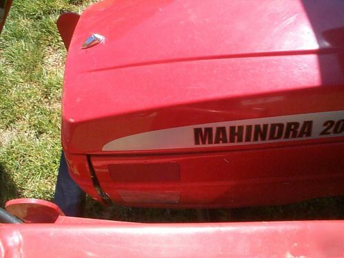 2003 mahindra, 4X4 model 2015HST, w/loader -387-hrs 