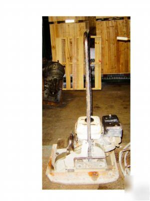 Flat plate tamper compactor with honda 5.5 hp engine