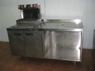Stainless steel server staion w/6 head coke machine
