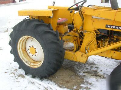 Ihc 3414 industrial tractor loader