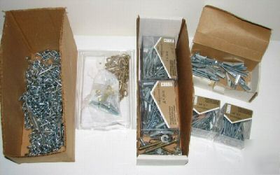 New lot toggle bolts & chains 1/8