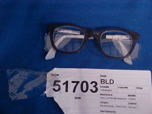 Sellstrom 720 series safety glasses