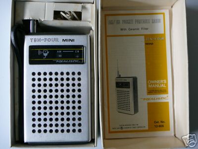 Vintage 1970's realistic 10-4 mini portable radio &box