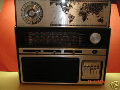 Solid state multi band radio battery/electric vintage 