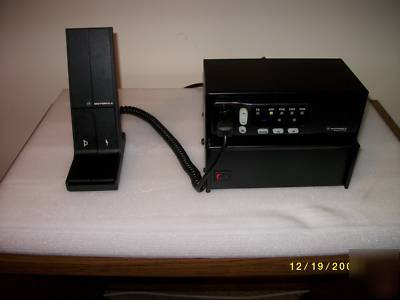 Motorola radius M1225 uhf base station M44DGC90E2AA 
