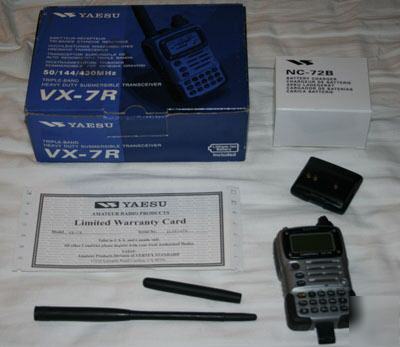 Yeasu vx-7R handheld tri-band transceiver