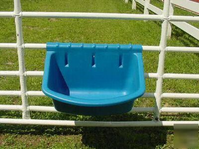 Poly blue large fence/gate feeder ( * free shipping)