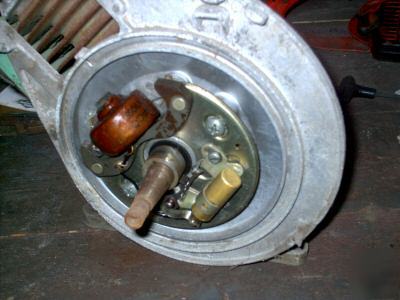 Vintage reo small engine