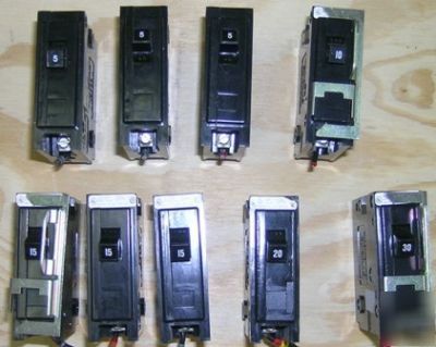 Cutler hammer lot of 9 hqp 1 phase circuit breakers
