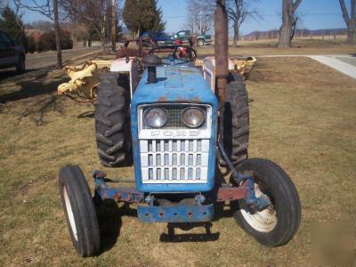 Ford 1000 compact diesel tractor