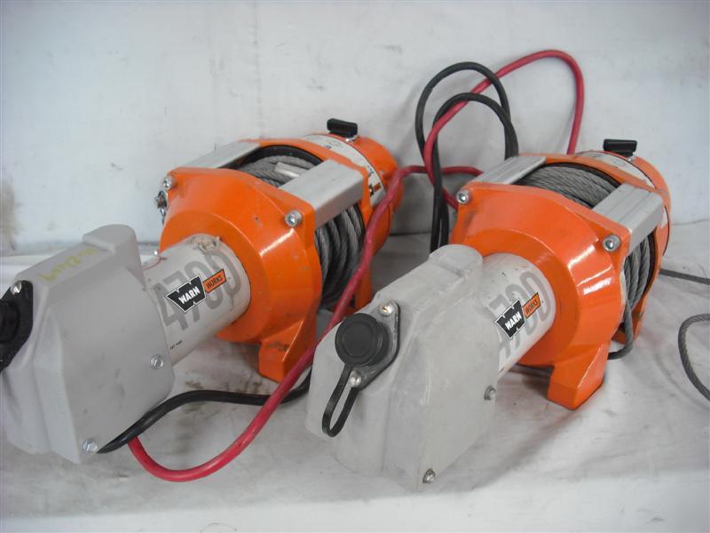 *pair* of warn works 12V dc powered winches 4700LB cap
