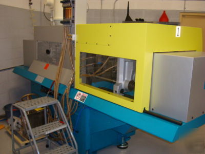 2008 boy 60.5-ton plastic injection molding machine