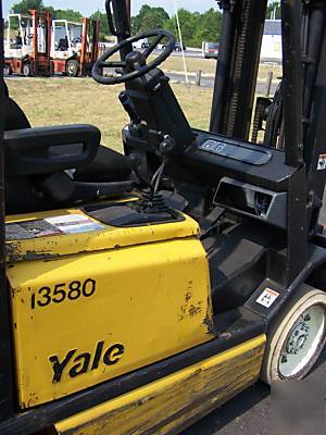 Yale 5000 lb capacity forklift cushion/warehouse