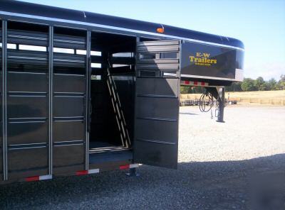New 2010 delta stock and cattle trailer--32' -gooseneck