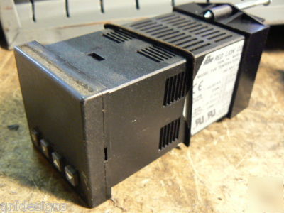 Red lion T48 digital temperature controller T4820000 