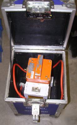 T&b hydraulic pump 13600 10K psi w/ enerpac sp-35 punch