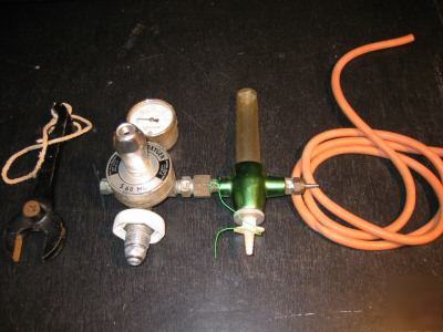 Oxygen cylinder valve & accessories