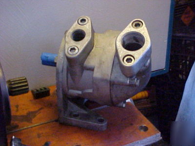 Gresen tc-20 hydraulic pump with mount