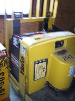 Yale walkie battery pallet truck jack fork lift MPW060