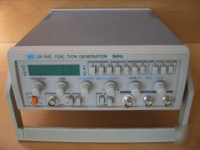 New 5MHZ signal/ function generator, audio,freq counter