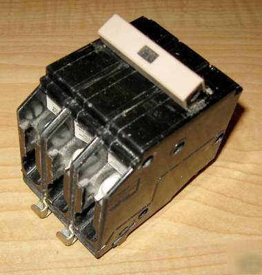 Cutler hammer type ch 3 pole 30A 30 and breaker CH330 o