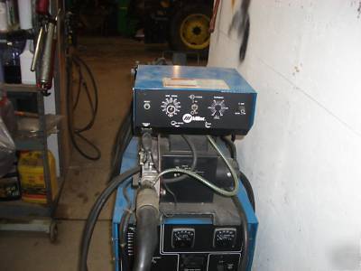 Miller CP300 mig welder ** price lowered - must sell **