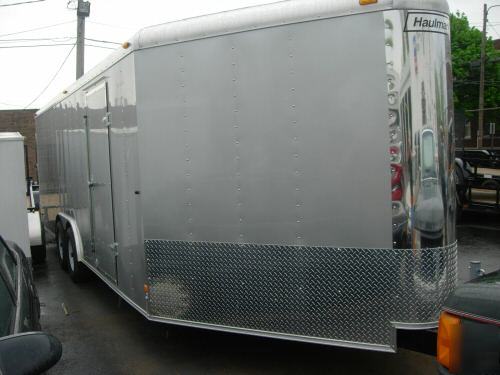 2007 27 x 8.5 ft. enclosed haulmark auto transport 