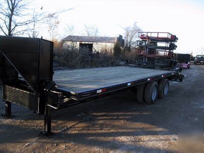 2009 8 x 25 gooseneck equipment dual tandem 20K trailer