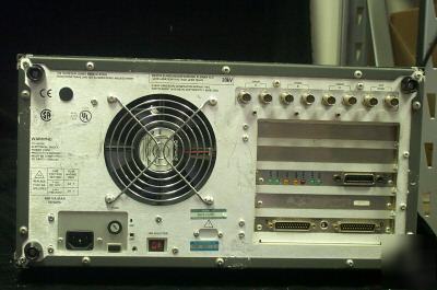 Tektronix VM700A video measurement set 