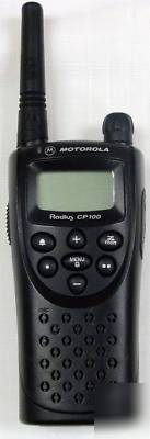 Motorola radius CP100 2 way radio uhf 2 watt