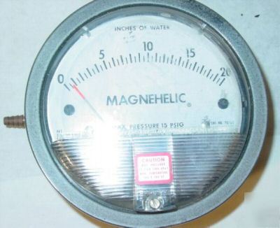 Dwyer magnehelic 2020 2020C gauge gage for 0-20IN water