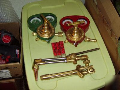Victor journeynan gages,torch,4TIPS slightly used 2TIME