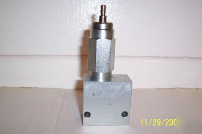  bobcat - manual release valve