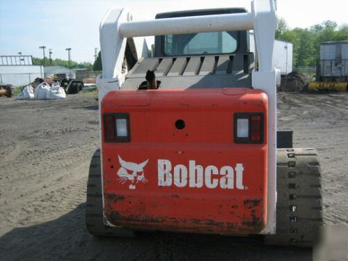 Bobcat T300 skidsteer, yr 2004 track type skid steer