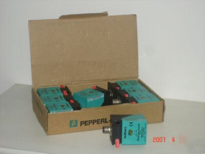 New 2X pepperl-fuchs inductive sensor NBN40 varikont l 
