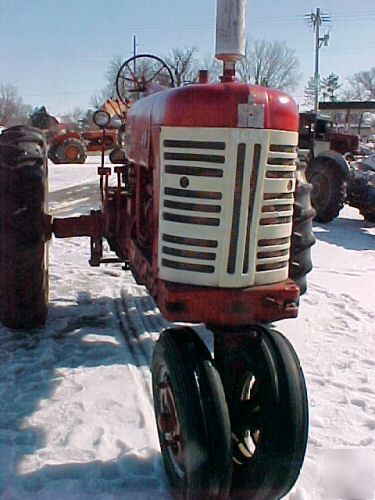 Antique tractor,farmall 400 ,torque,,power steering.